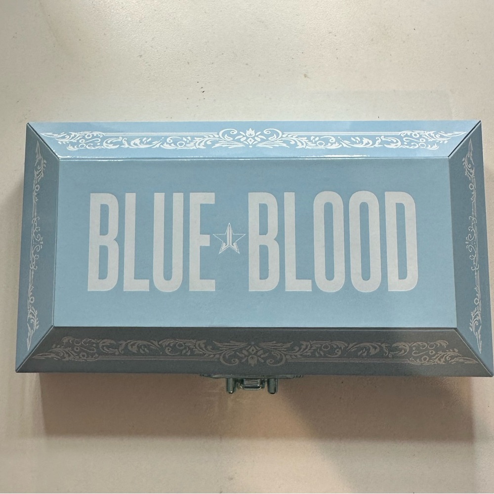 Blue blood palette